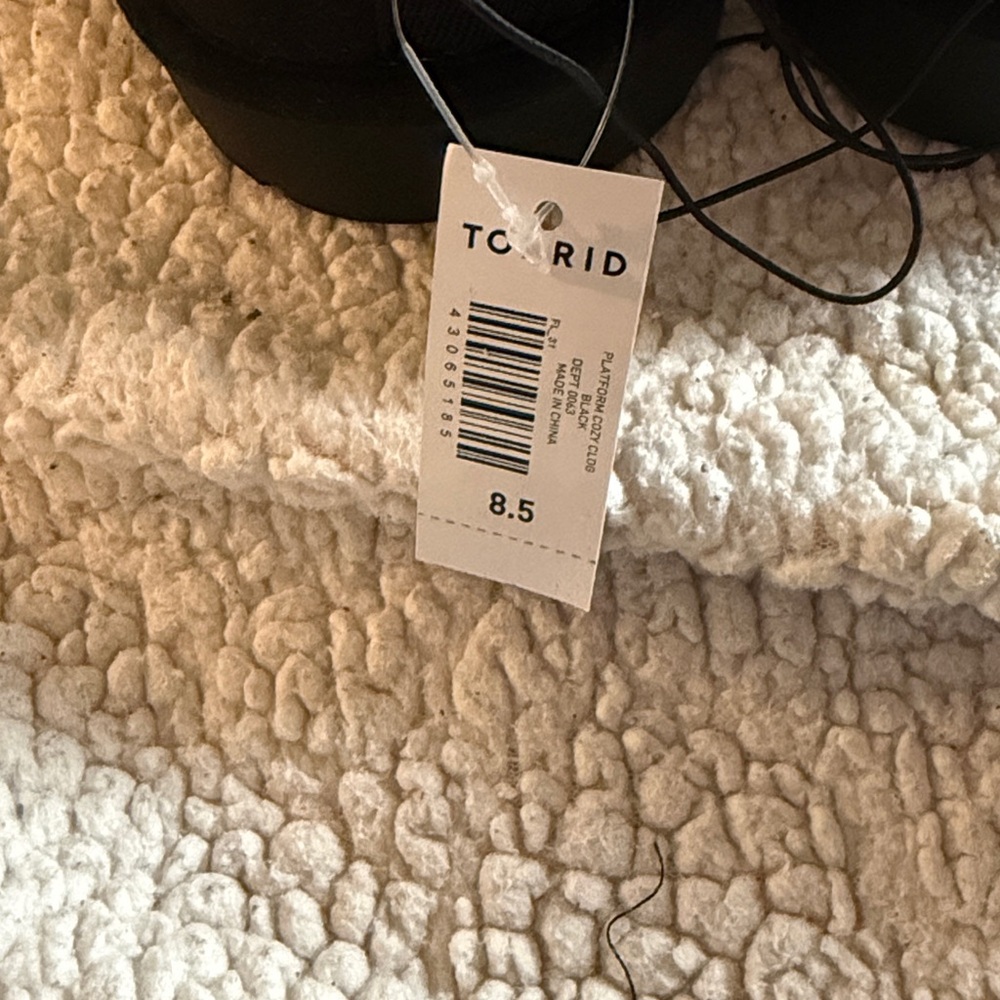 Torrid slippers new with tags women’s size 8.5 wide - Picture 4 of 5